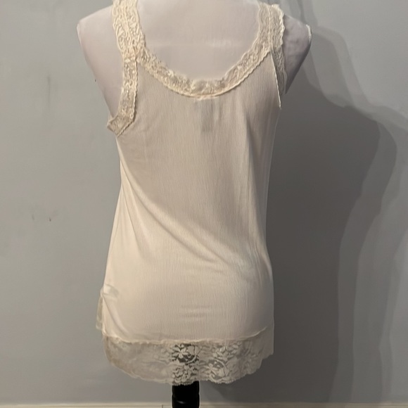 Vintage lace tank - Picture 2 of 3